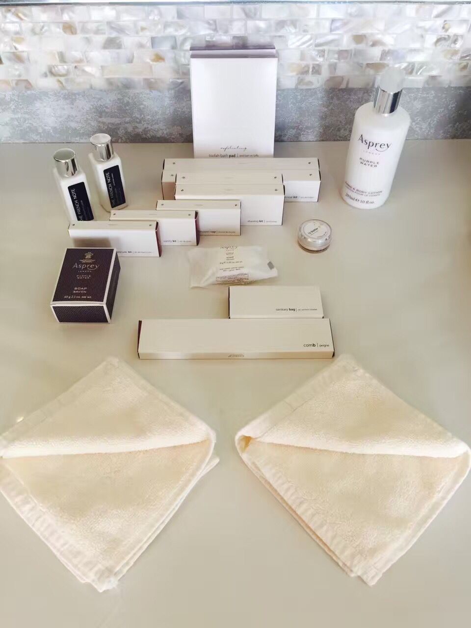 奥臻岛浴室用品