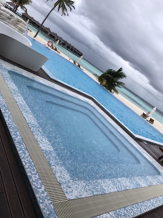 马富士瓦鲁岛 Maafushivaru